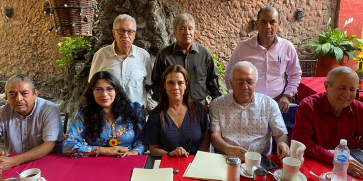 La cultura de paz consiste en promover los valores que rechazan la violencia, coinciden abogados con la diputada Verónica Bátiz Acosta