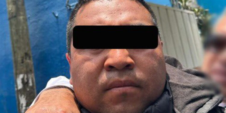 Detienen a sujeto que arrojó a perro a cazo con aceite hirviendo