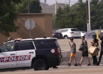 Identifican al tirador del mall en Texas