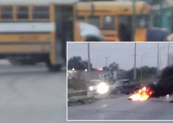 Terror en Matamoros: bajan a alumnos de secundaria de su transporte para usarlo en nuevos bloqueos