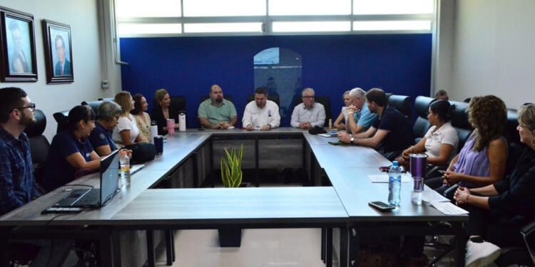 Ambientalistas mazatlecos intercambian conocimientos con autoridades y comitiva alemana