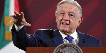 AMLO pide a ciudadanos que “no se traguen todas las mentiras” de los medios por elecciones
