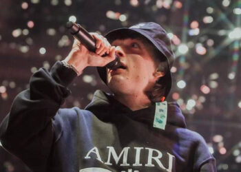 La oscura teoría de que la fama de Peso Pluma es pagada por su familia millonaria y el narco