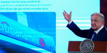 López Obrador no descarta que gobierno compre Banamex si Grupo México desiste