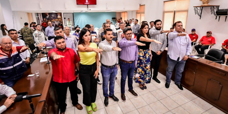 Edgar González toma protesta al Consejo Municipal de Protección Civil