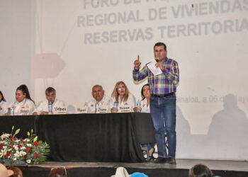 “Yo soy de un pueblo y conozco la dinámica de los desplazados, conozco lo que se sufre, por eso mi respeto para ustedes”, Edgar González