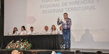 “Yo soy de un pueblo y conozco la dinámica de los desplazados, conozco lo que se sufre, por eso mi respeto para ustedes”, Edgar González