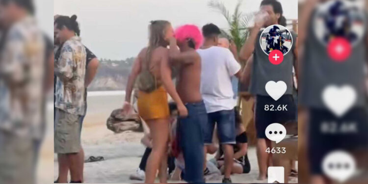 VIDEO: Mexicano besa a extranjera en la playa y usuarios enloquecen… ‘¡Rifadote!’