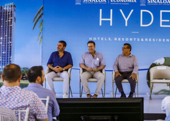 Rocha coloca la primera piedra de hotel Hyde en Mazatlán