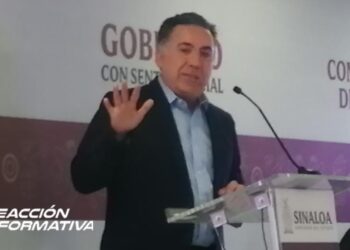 Rubén Rocha Moya envía a Congreso propuesta para bajar a 25 años el mínimo para aspirar a un cargo público