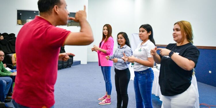Personal de DIF Culiacán culmina curso básico de Lengua de Señas Mexicana