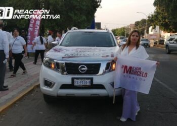 Con caravana automovilística culiacanenses apoyan a Marcelo Ebrard