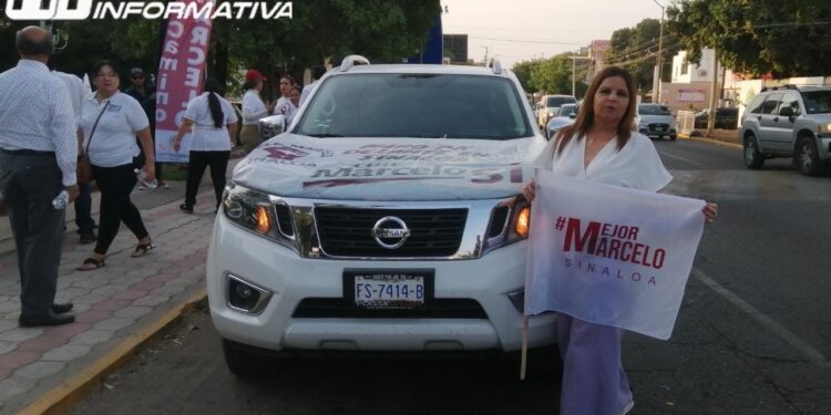 Con caravana automovilística culiacanenses apoyan a Marcelo Ebrard