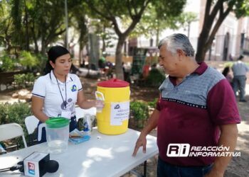Secretaria de Salud instala punto de hidratación en Culiacán