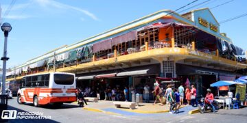 Buenas ventas en el Mercado Pino Suárez a pesar de las altas temperaturas