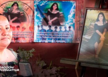 A mí solo me dijeron que la habían asaltado, llegué y estaba muerta; ahora qué voy a hacer sin mi niña