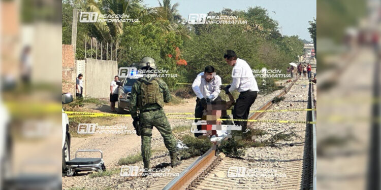 Se lo llevó el tren y lo parte en dos; los hechos en la Madero al sur de Mazatlán