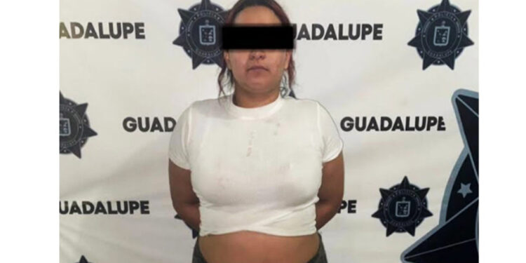 Mujer asesina a su padrastro a horas de la celebración del Día del Padre