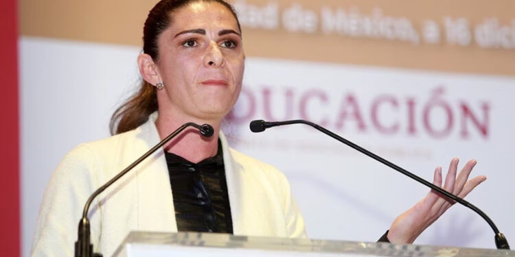 Juez ordena a Ana Guevara y Conade regresar becas a nadadoras