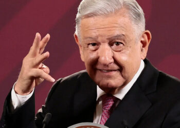 Carrera presidencial de México arranca con López Obrador como la figura central