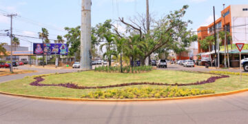 ¡Diferente y embellecida la Avenida Delfín!