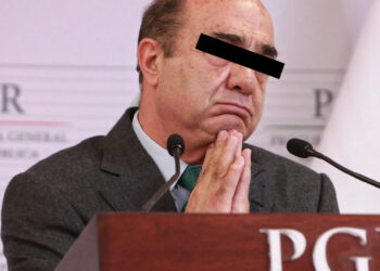 FGR pide 82 años de cárcel para Murillo Karam por caso Ayotzinapa