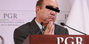 FGR pide 82 años de cárcel para Murillo Karam por caso Ayotzinapa