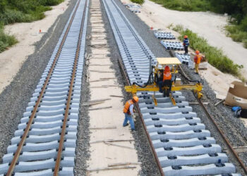 No aceptamos chantajes de quienes buscan pararnos obras: López Obrador