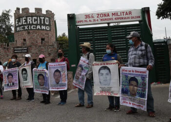 López Obrador dice que no protegerá a militares acusados en el caso Ayotzinapa