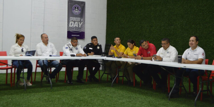 Autoridades Municipales y de Mazatlán FC, presentan operativo para recibir al Club Pachuca en el inicio del torneo del Futbol Mexicano