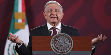 Advierte AMLO a funcionarios: no habrá “Año de Hidalgo”