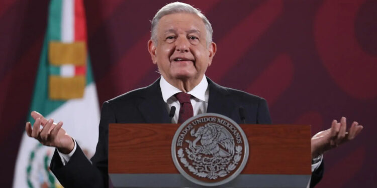 Advierte AMLO a funcionarios: no habrá “Año de Hidalgo”