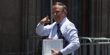 Ebrard propone crear la Secretaría de la 4T con Andrés Manuel hijo a la cabeza