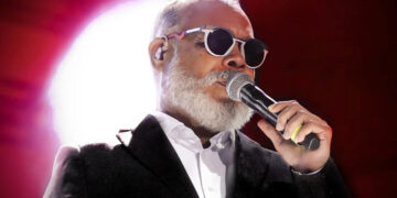 AMLO pide no agredir al cantante cubano Francisco Céspedes por desearle la muerte