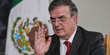AMLO analiza quién reemplazará a Marcelo Ebrard en Relaciones Exteriores, prevé más renuncias de las “corcholatas”