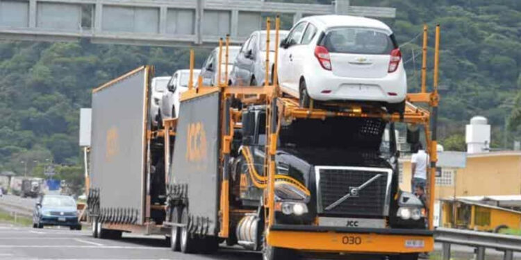 Video: Así opera la delincuencia en autopistas para robar autos de lujo