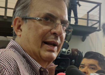 Ebrard impulsará que para 2030 la mitad de los vehículos sean eléctricos