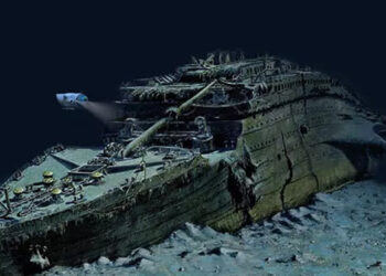 Desaparece Submarino con Turistas en Exploración a los Restos del Titanic