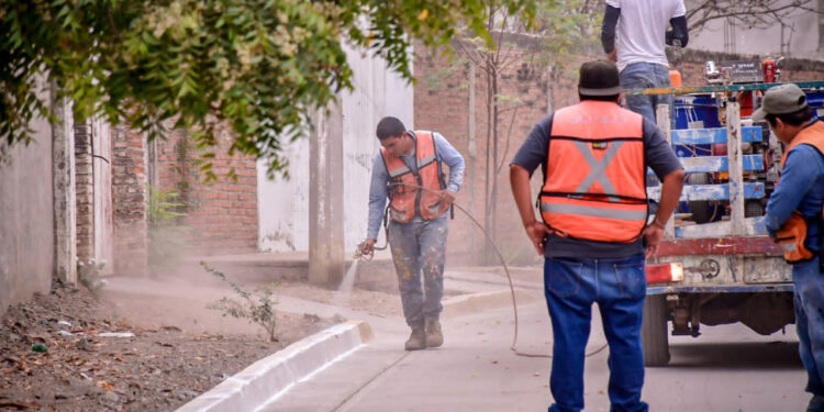 Inician labores de mejora de manera inmediata en la colonia Jesús Osuna