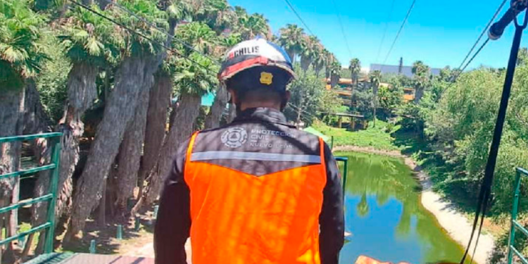 Suspenden atracciones en Parque Fundidora de NL tras caída de niño de tirolesa