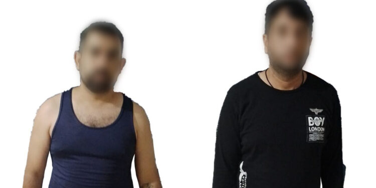 Policías Estatales aseguran a dos civiles con arma de fuego