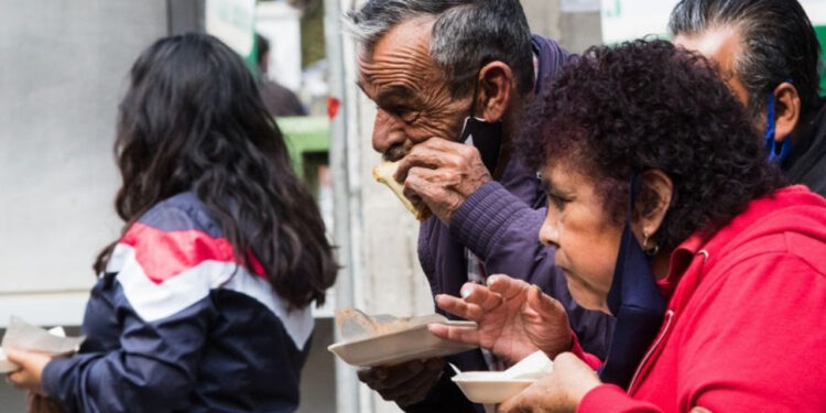 Canícula 2023: ¿qué alimentos evitar durante la temporada más calurosa en México?
