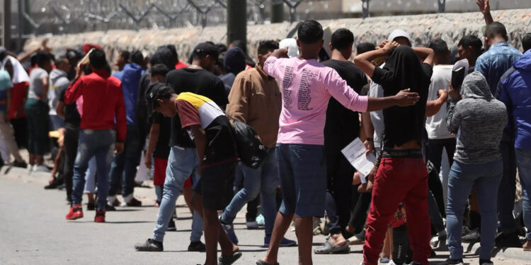 EE.UU. sanciona a red mexicana acusada de ayudar a migrantes a cruzar frontera