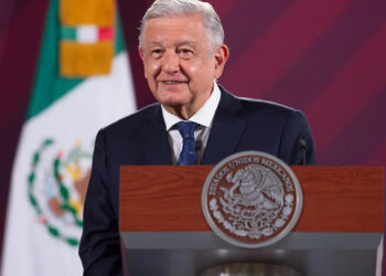 AMLO pide a criminales que tomen iniciativa y abandonen actividades ilícitas