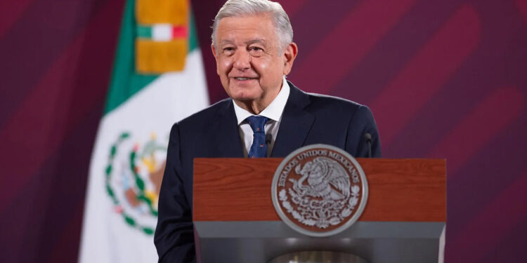 AMLO pide a criminales que tomen iniciativa y abandonen actividades ilícitas