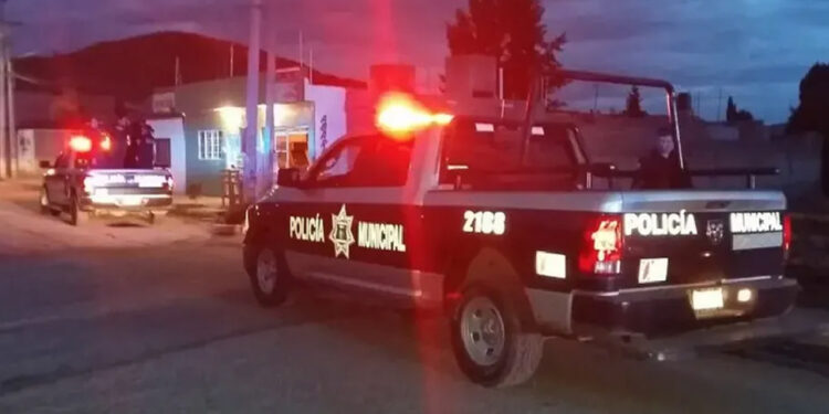 Encuentran a bebé recién nacido abandonado en un lote baldío en Durango