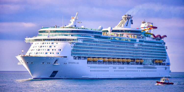 Mazatlán recibe a más de 5 mil cruceristas en este inicio de semana