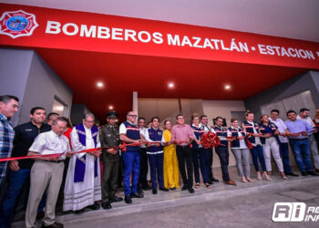 Celebran Bomberos Mazatlán 81 aniversario estrenando instalaciones de la Estación 1