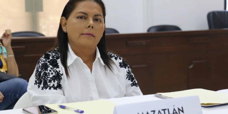 Existen en Mazatlán más de 70 invasiones, este año se les da la certeza jurídica a cuatro