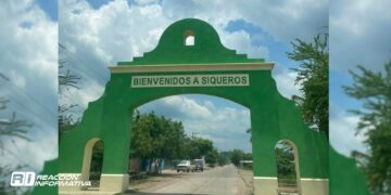 Alcalde de Mazatlán se compromete a gestionar el arreglo de la carretera que va de villa Unión a Siqueros